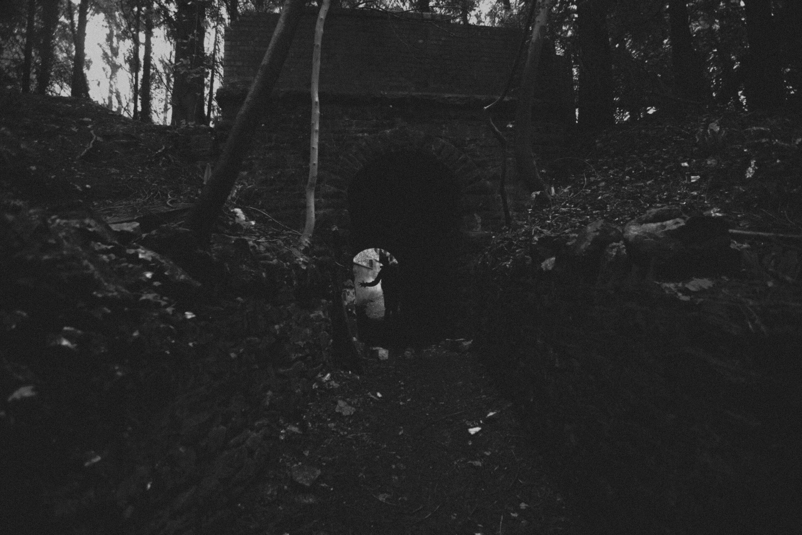 Clown at the end of a tunnel - horror photography tips